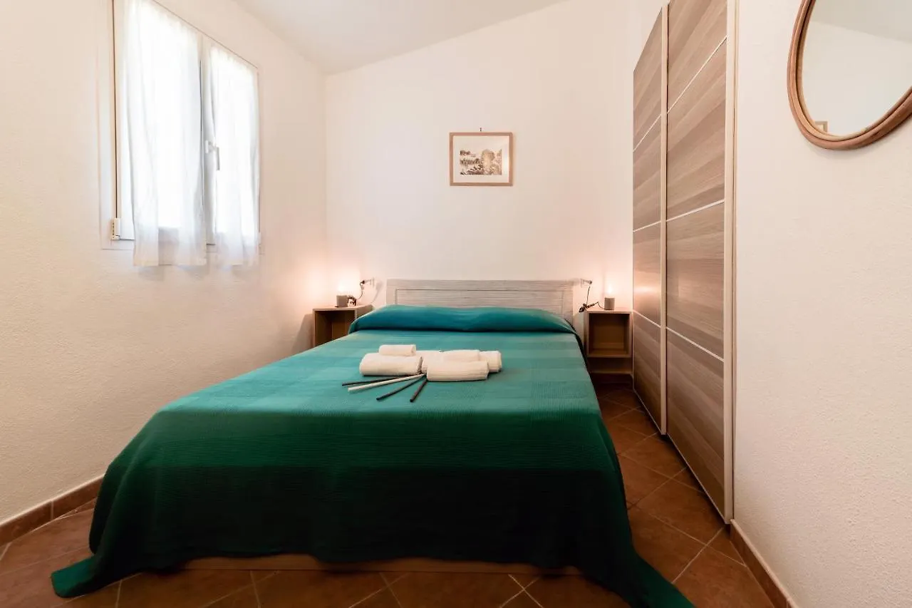 Appartamento Fronte Mare Premium Agrustos 0*,  Italia
